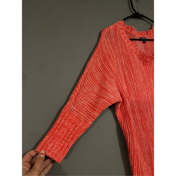 Express Pink Wool Knit 3/4 Sleeve Scoop Neck Sweater Size Medium - Picture 3 of 7